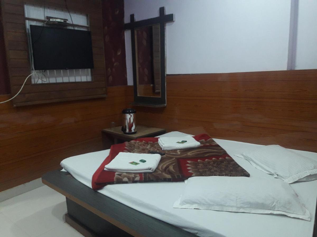 Hotel Rajvihar Pachmarhi Exterior photo